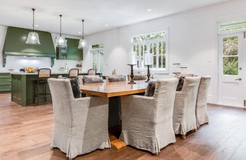 Leura House | Villa Northcote Luxurious 4BR Wood Fireplace Leura