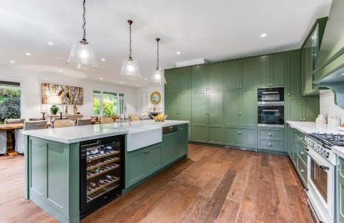 Leura House | Villa Northcote Luxurious 4BR Wood Fireplace Leura