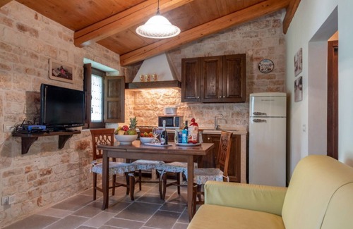 Castellana Grotte Villa | Villa Oasi dei Trulli by MMega