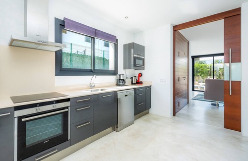 Pedruscada Villa | Villa 'Oasis N'Aguait' with Private Pool, Wi-Fi and Air Conditioning