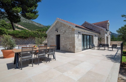 Bol Villa | Villa Olea Lux – Elegant 3-Bedroom Villa with Pool in Bol,AC, wifi, in Croatia