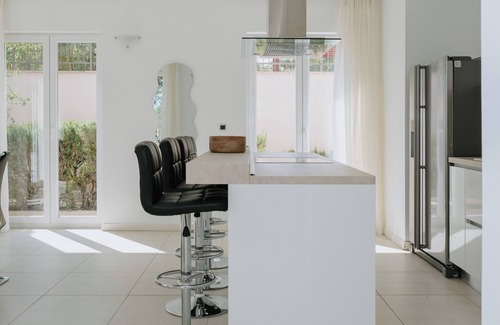 Splitska Villa | Villa Oleander by Domus Mirus: 3BR, Rooftop Cinema, Private Pool, 500m to beach