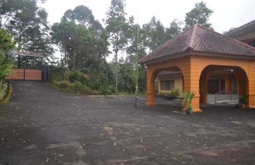Wonosobo House | Villa Omah Jamuniro