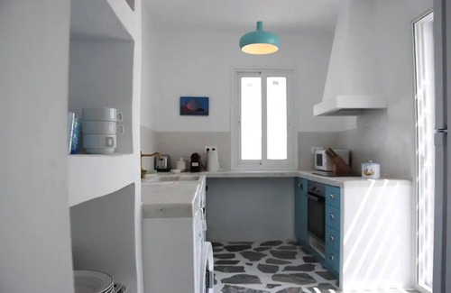 Leros Apartment | Villa Omega Guest House in Kokkali Beach Leros