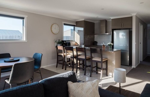 Devonport House | Villa on Parker Devonport