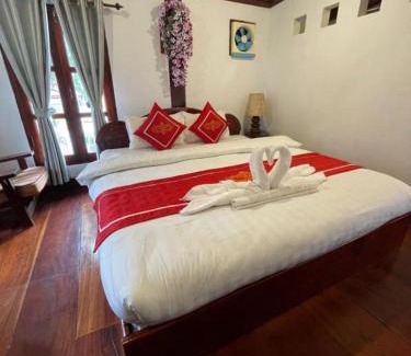Luang Prabang Hotel | Villa ouis namkhan river