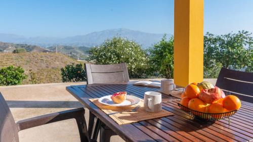 Iznate House | Villa Pajaritos Iznate by Ruralidays