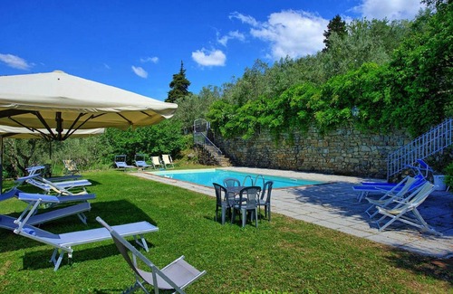 Greve in Chianti Apartment | Villa Panzalla Church