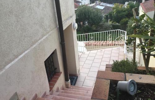 Gairaut Apartment | Villa Paradiso, logement avec piscine, Nice Nord