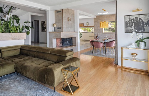 Borak Villa | Villa Parsella 170m from the sandy beach with 5 bedrooms, pool, wellness, sea view