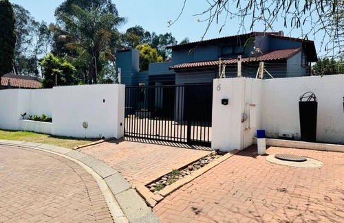 Woodmead House | Villa Picasso- 1 Bed Villa