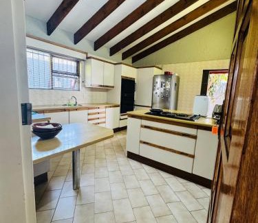 Woodmead Villa | Villa Picasso - 3 Bed Villa