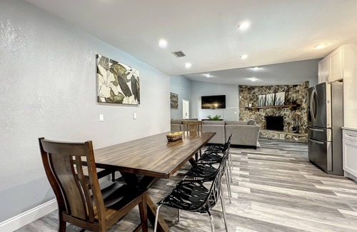 Orlando House | Villa Pilar - King Bed Pool Outdoor Kitchen & Dining Near Attractions