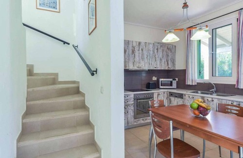 Almiros Beach Villa | Villa Pitteri - Two Bedroom Villa, Sleeps 4
