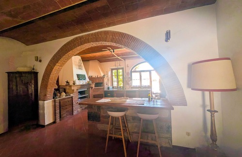 Suvereto Villa | Villa Poggio al Coniglio in Suvereto with pool