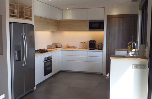 Arcachon House | Villa, pool, 200 m from Eyrac beach, south-facing terrace, like a lodge.