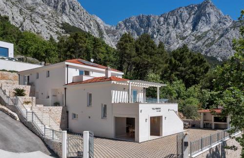 Bast Villa | Villa Prestige