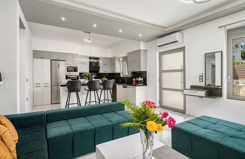 Kalamaki Villa | Villa Privilege