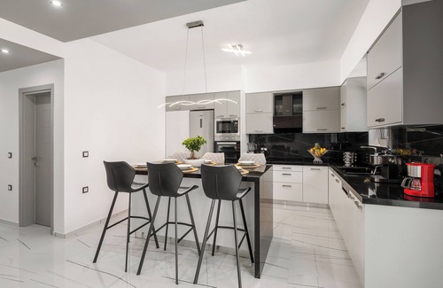 Kalamaki Villa | Villa Privilege