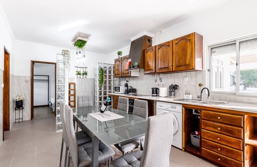 Gambia-Pontes-Alto da Guerra Villa | Villa 'Quinta Da Avó' with Private Pool, Wi-Fi and Air Conditioning