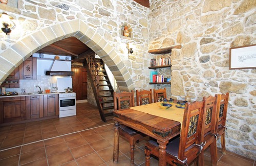 Sivas Villa | Villa Radamanthis - a combination of tradition and luxury - nature