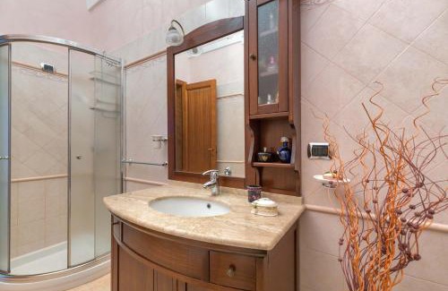 Spongano Villa | Villa Raffaella by BarbarHouse