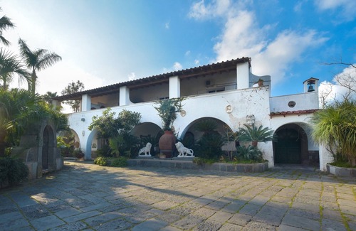 Forio Villa | Villa Regine apartments