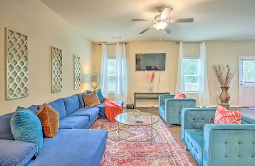 Villa Rica House | Villa Rica Retreat w/ Deck ~ 33 Mi to Atlanta