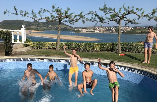 Mogro Ski Chalet | Villa Robayera beachfront