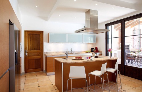 Uzes Villa | Villa Rose - A spacious luxury villa, private pool & garden,10 min walk to Uzes