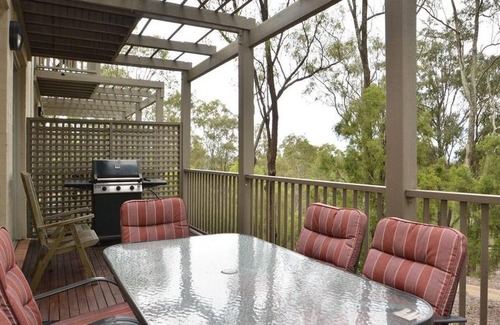 Pokolbin Villa | Villa Rose located within Cypress Lakes