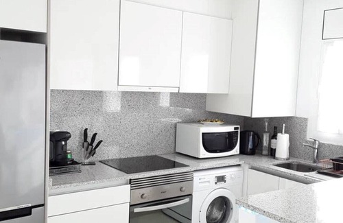 El Mas Bosca Villa | Villa Roses near downtown and quiet beaches