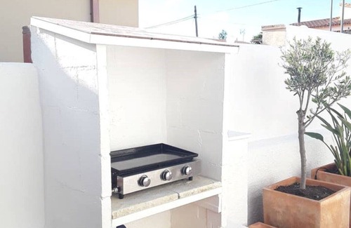 El Mas Bosca Villa | Villa Roses near downtown and quiet beaches