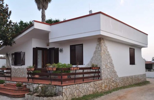 Neviano Villa | "Villa Rosi Fiusco" with Pool, Garden, A/C & Wi-Fi