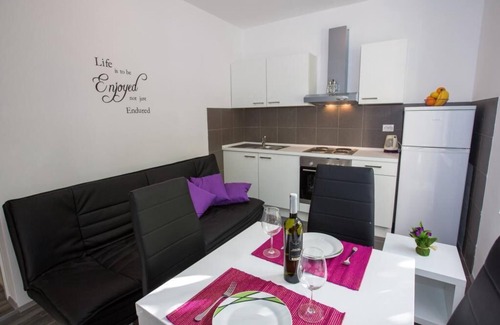 Rozat Apartment | Villa Roza - One-Bedroom Apartment