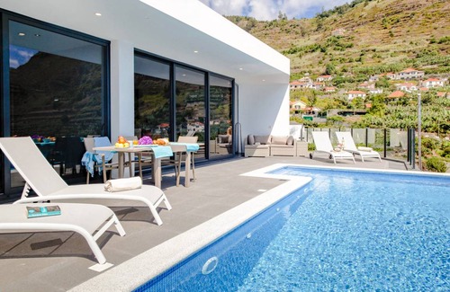 Arco da Calheta Villa | Villa Rubydom