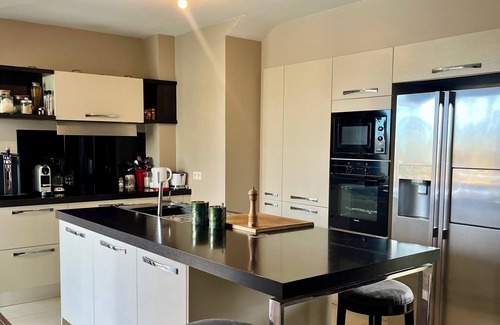 Le Centre House | Villa. Saint Louis, Reunion Island National Park