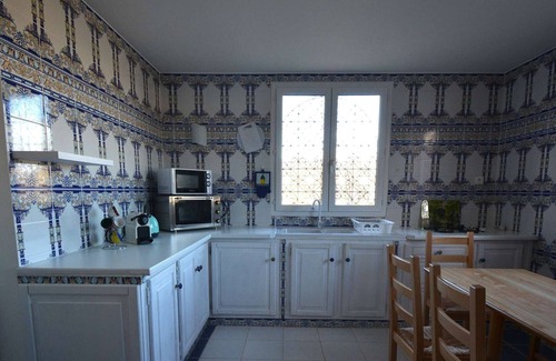 Saint-Remeze House | Villa Saint-Remèze, 5 bedrooms, 13 persons