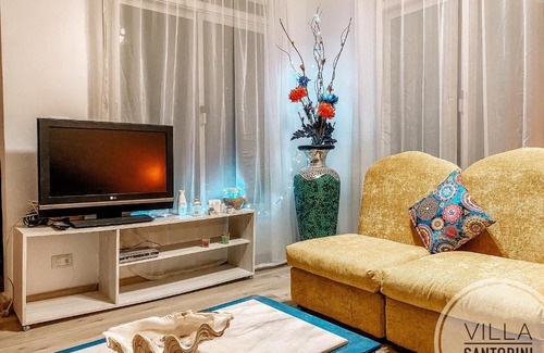 Al Mamsha El Seyahi Villa | Villa Santorini