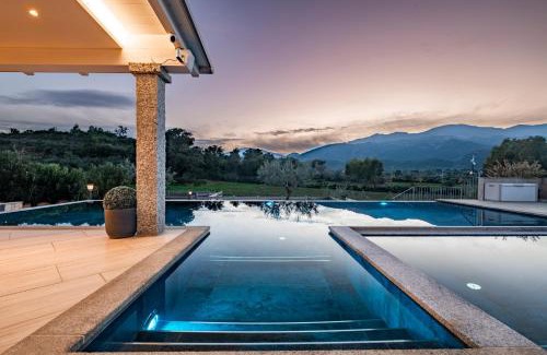 Talana Villa | Villa Sara