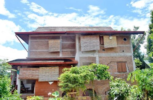 Sangkhla Buri House | Villa Scĕnns