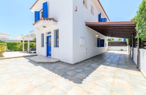 Pernera Villa | Villa Serena Springs by Ezoria Villas