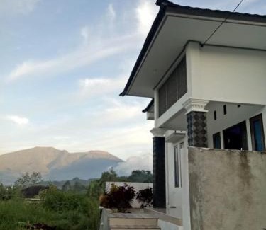 Banuhampu Villa | Villa SINGGALANG Syariah