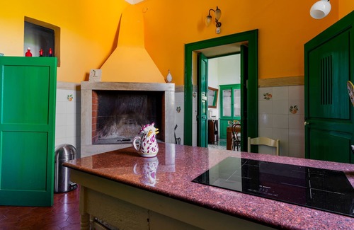 Cutrofiano Villa | Villa "Sirgole 1897 - Salento" with Private Garden & Wi-Fi