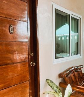 Puerto Princesa City Centre House | Villa Skanderbeg Guest House