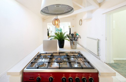 Biarritz House | Villa 'Standing Biarritz' with Private Pool, Private Terrace and Wi-Fi