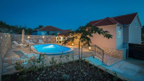 Ljubitovica Villa | Villa Stara Kula