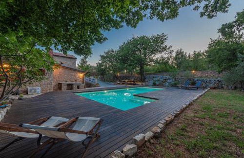 Seline Villa | Villa Stone House Magarac