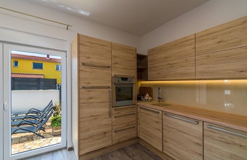 Skatari Villa | Villa Sunce with heated private pool and sauna near Pula