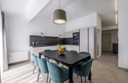 Kastel Kambelovac House | Villa Sunshine - a few steps to the beach and the old town center